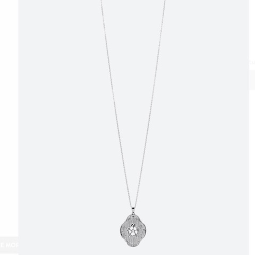 Bay To Baubles Silver Doral Filigree Pendant Necklace